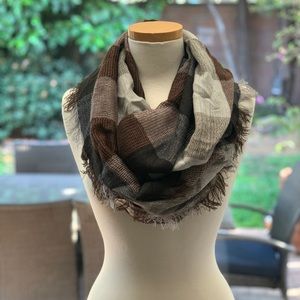 Cejon Infinity Scarf